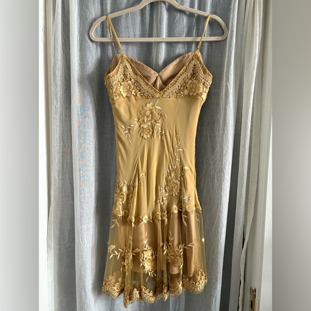 Sue Wong Y2K Vintage Gold Floral Embroidered Mini Cocktail Dress - Size 6 - Picture 4 of 6